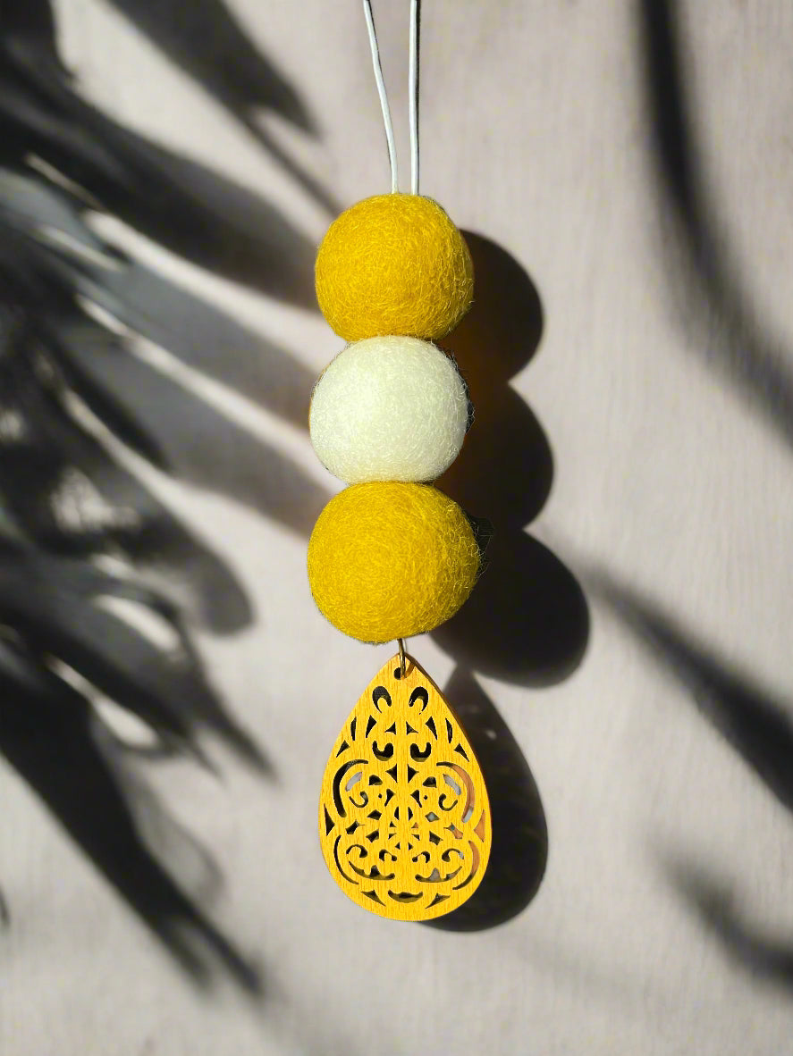 Smelly Van Dangle w/ 3 Scent Balls Mustard Decorative Hanger